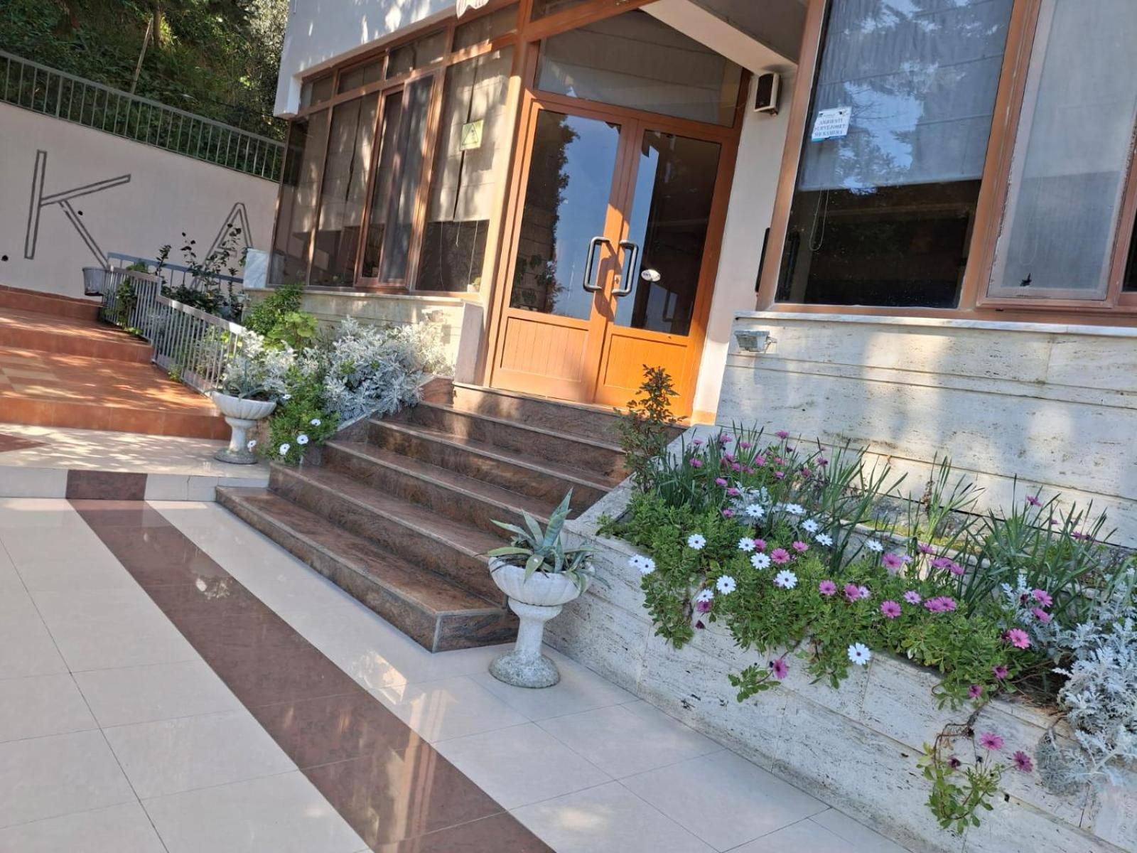 Jozi Kaiser Apartment 4 Драч Екстериор снимка